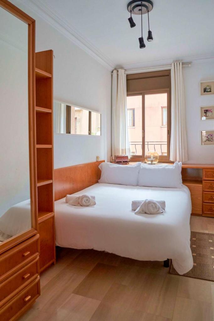 Stay U-Nique House Torre Damians برشلونة المظهر الخارجي الصورة